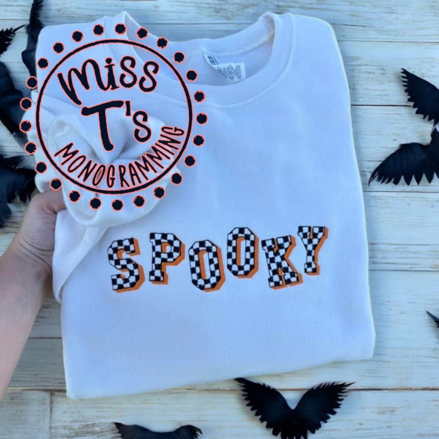 CHECKERED SPOOKY EMBROIDERED HALLOWEEN SWEATSHIRT