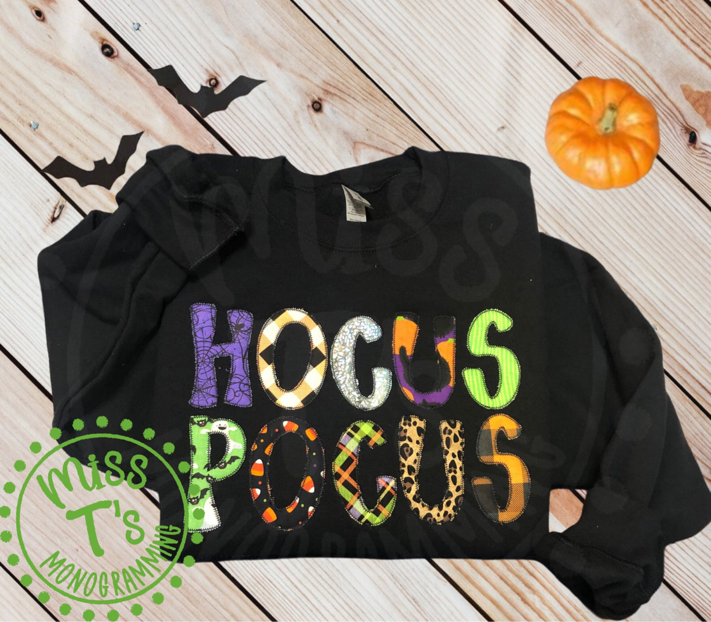HOCUS POCUS APPLIQUED SWEATSHIRT