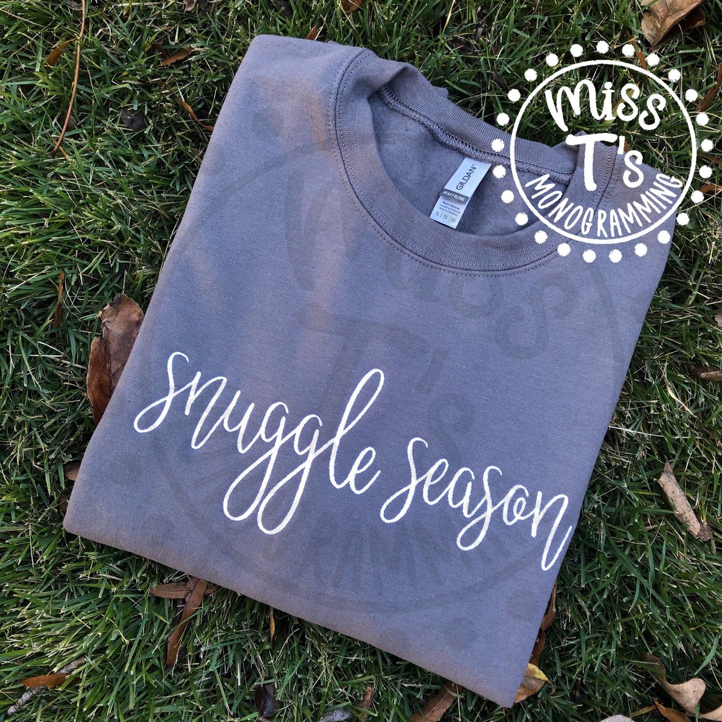 SNUGGLE SEASON EMBROIDERED SWEATSHIRT