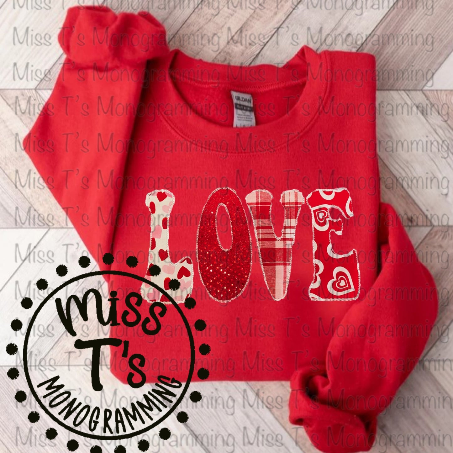 GROOVY LOVE VALENTINE APPLIQUE SWEATSHIRT