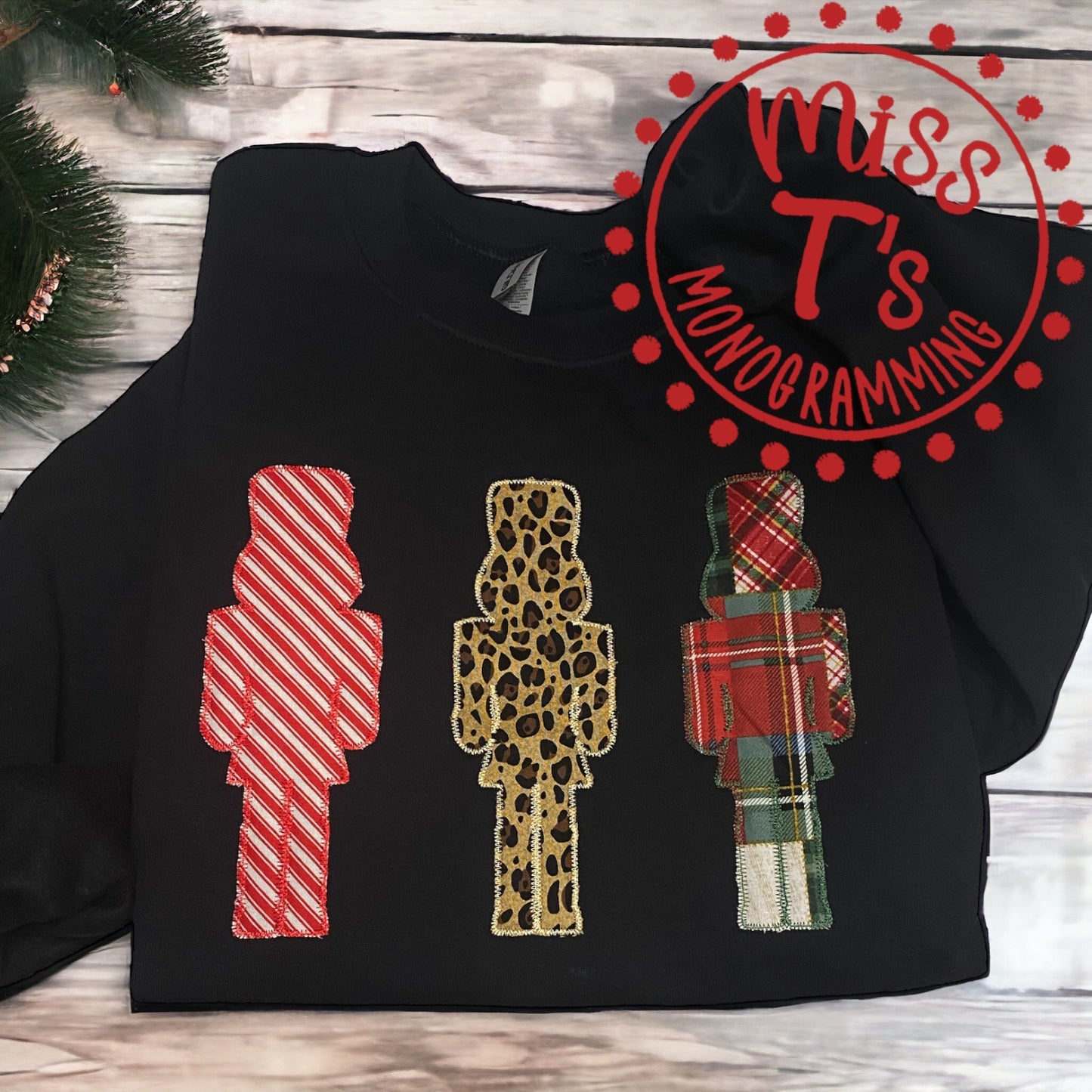 NUTCRACKER TRIO APPLIQUED SWEATSHIRT