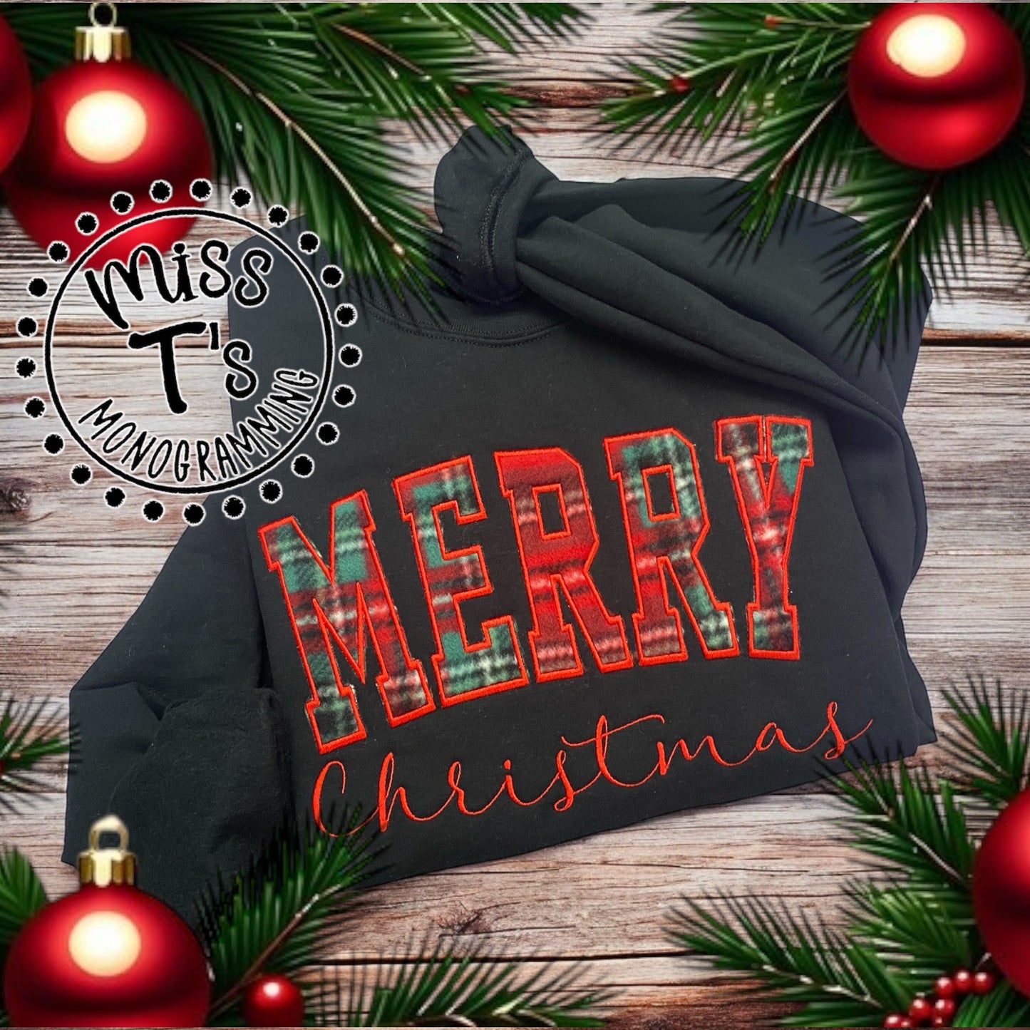 MERRY CHRISTMAS RED PLAID APPLIQUE ON BLACK SWEATSHIRT -SIDE BOWS