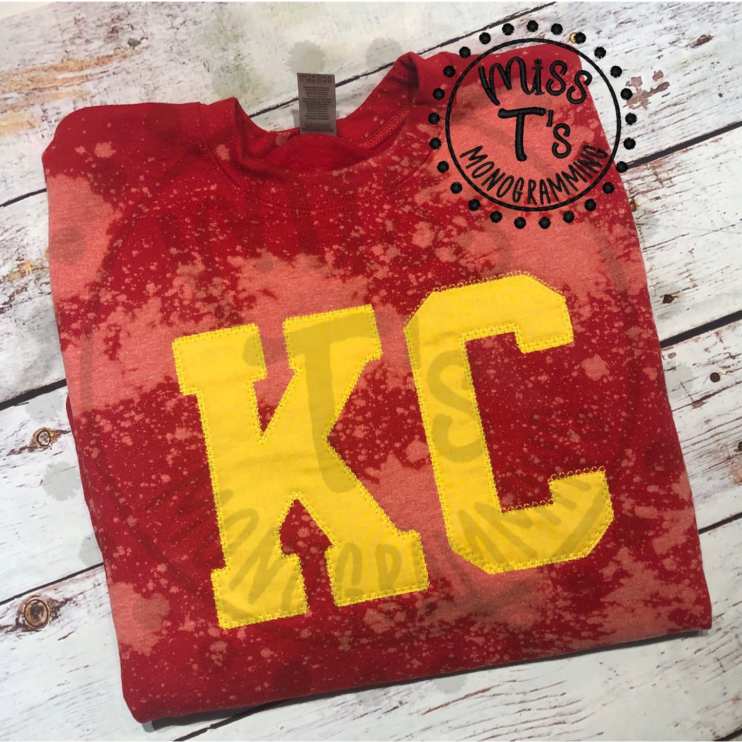 KC BLEACHED APPLIQUE SWEATSHIRT